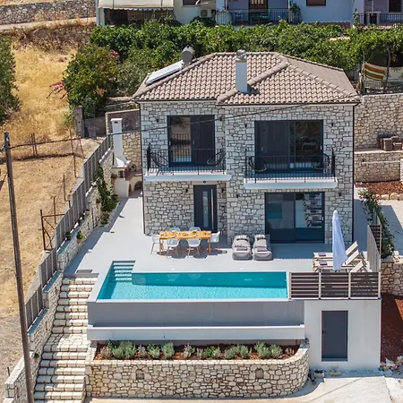 Luxury Stone Aris, Ideally Located Just A 5-minute Walk From Restaurants And Shops Villa Divarata