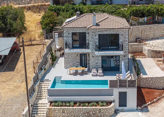 Luxury Stone Aris, Ideally Located Just A 5-minute Walk From Restaurants And Shops Villa Divarata