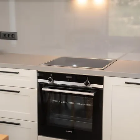 Luxury Stone Aris, Ideally Located Just A 5-minute Walk From Restaurants And Shops 빌라 Divarata