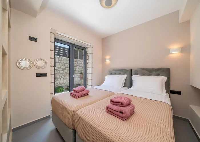 Luxury Stone Aris, Ideally Located Just A 5-minute Walk From Restaurants And Shops Divaráta